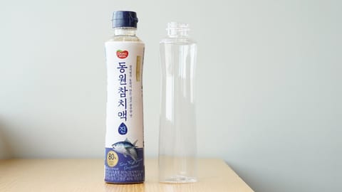 "50년 된 식용유 병 뒤집었다"…동원F&B, 플라스틱 14톤 줄인 친환경 용기 개발