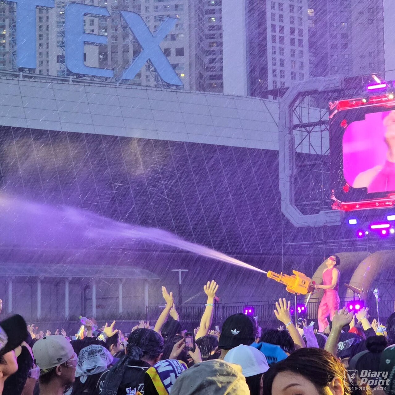 워터밤 박진영 공연 모습 | 사진=박진영 인스타그램 캡쳐