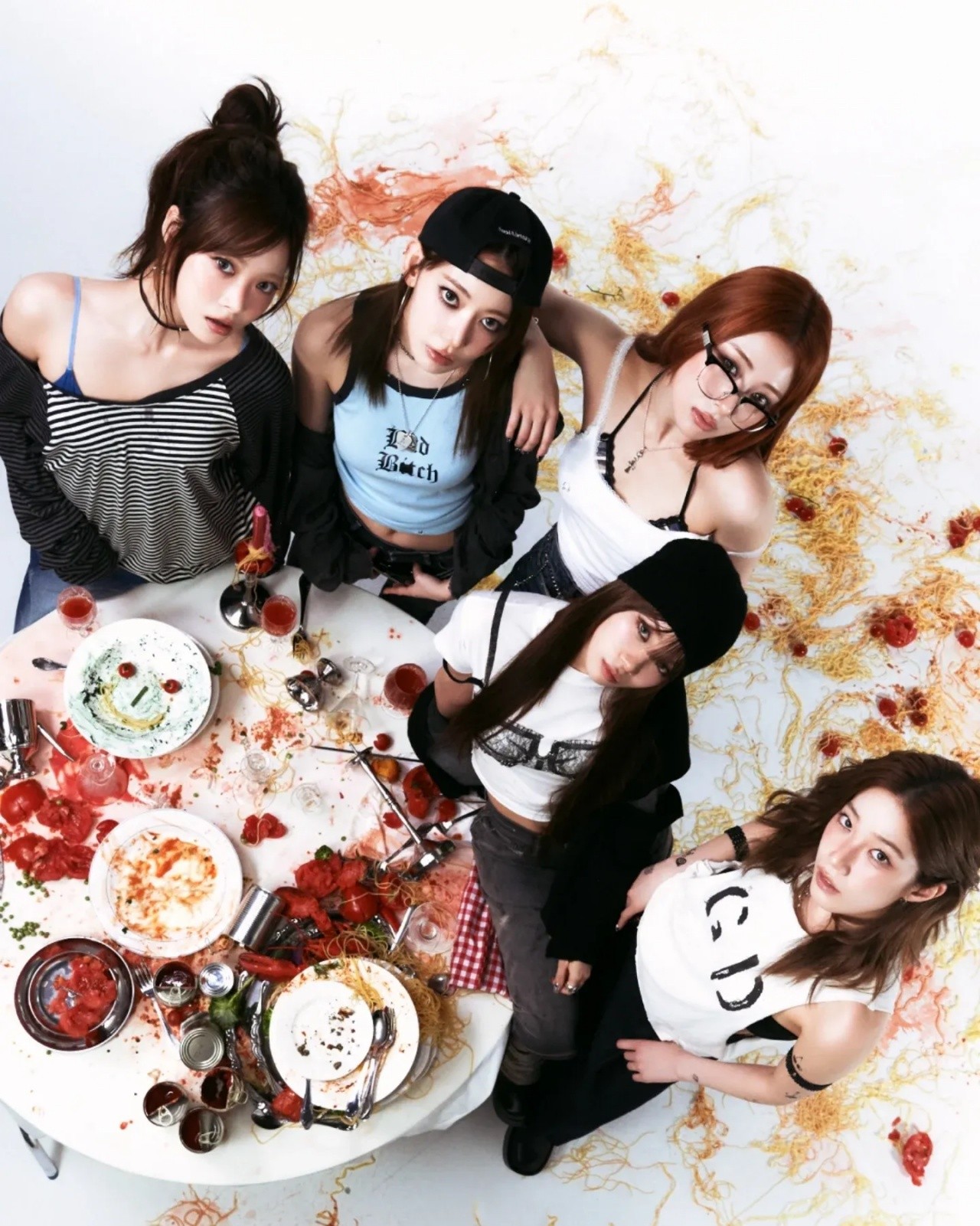 “SPAGHETTI (feat. j‑hope)”…르세라핌, 제이홉과 초대형 컬래버 공개