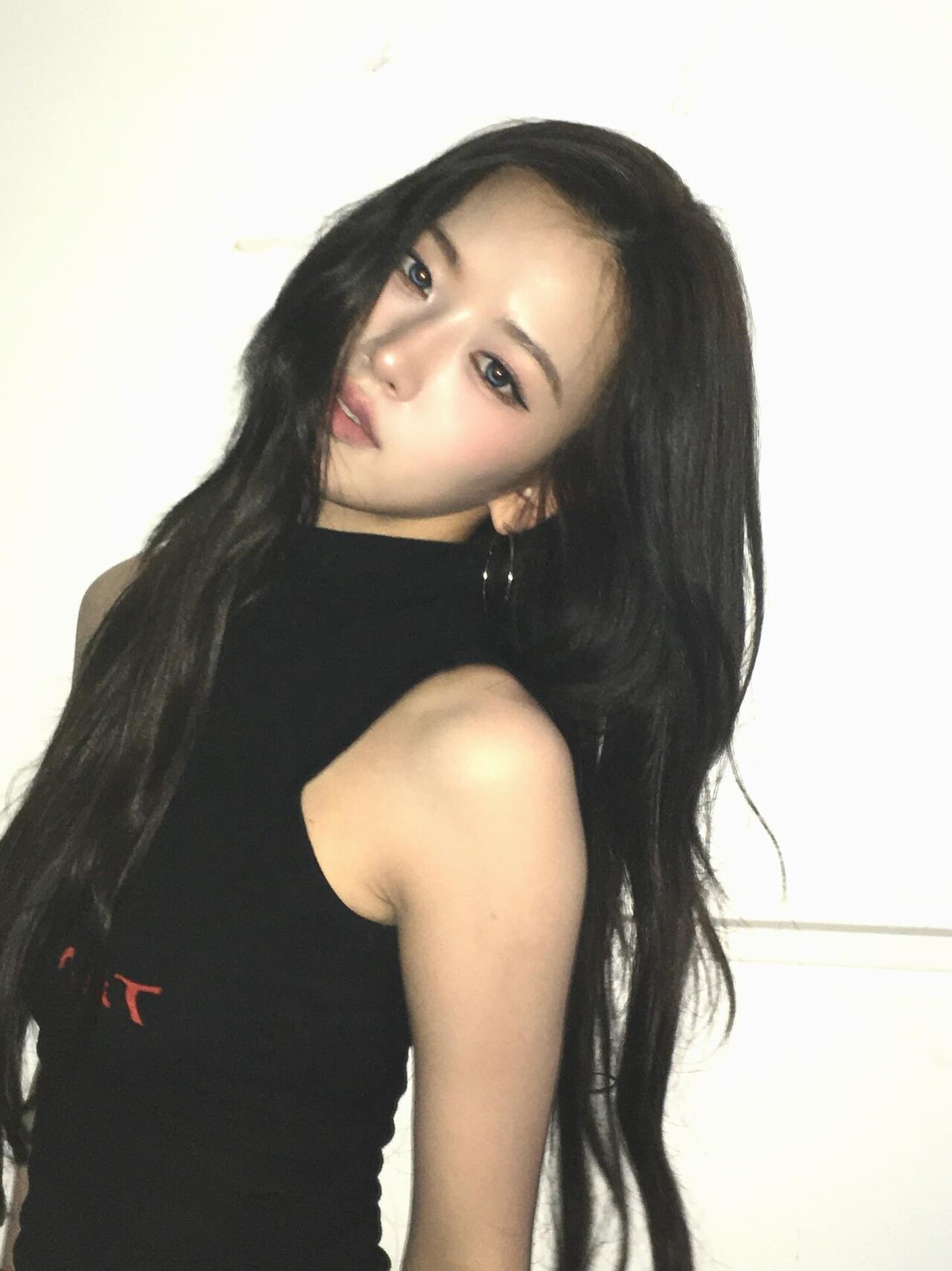 사진=안유진 인스타그램