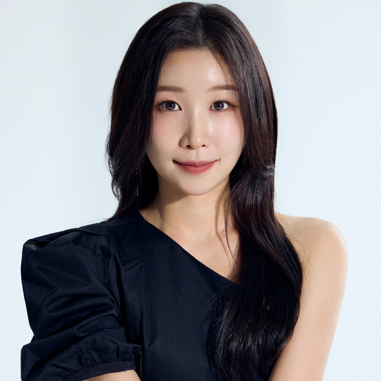 "마스터 3위에서 뒤집었다"…이소나, '미스트롯4' 눈물의 역전 우승으로 제4대 '진' 등극